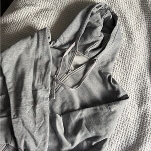 Alo Renown Grey Zip-Up Hoodie with Hood and Drawstrings